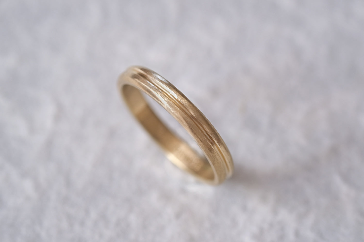 טבעת נישואין זהב פס בודד