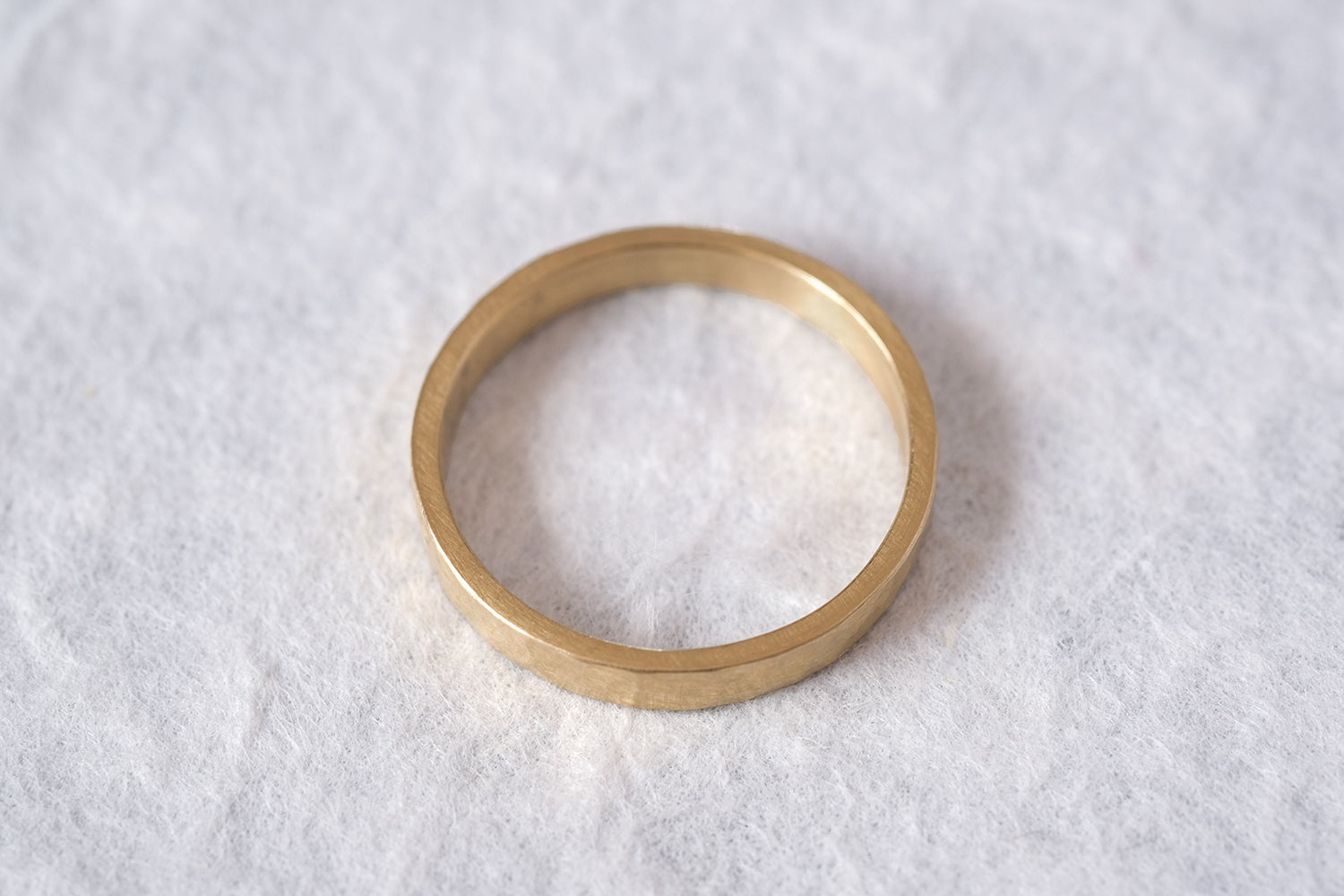 טבעת נישואין זהב צהוב בריקוע עדין