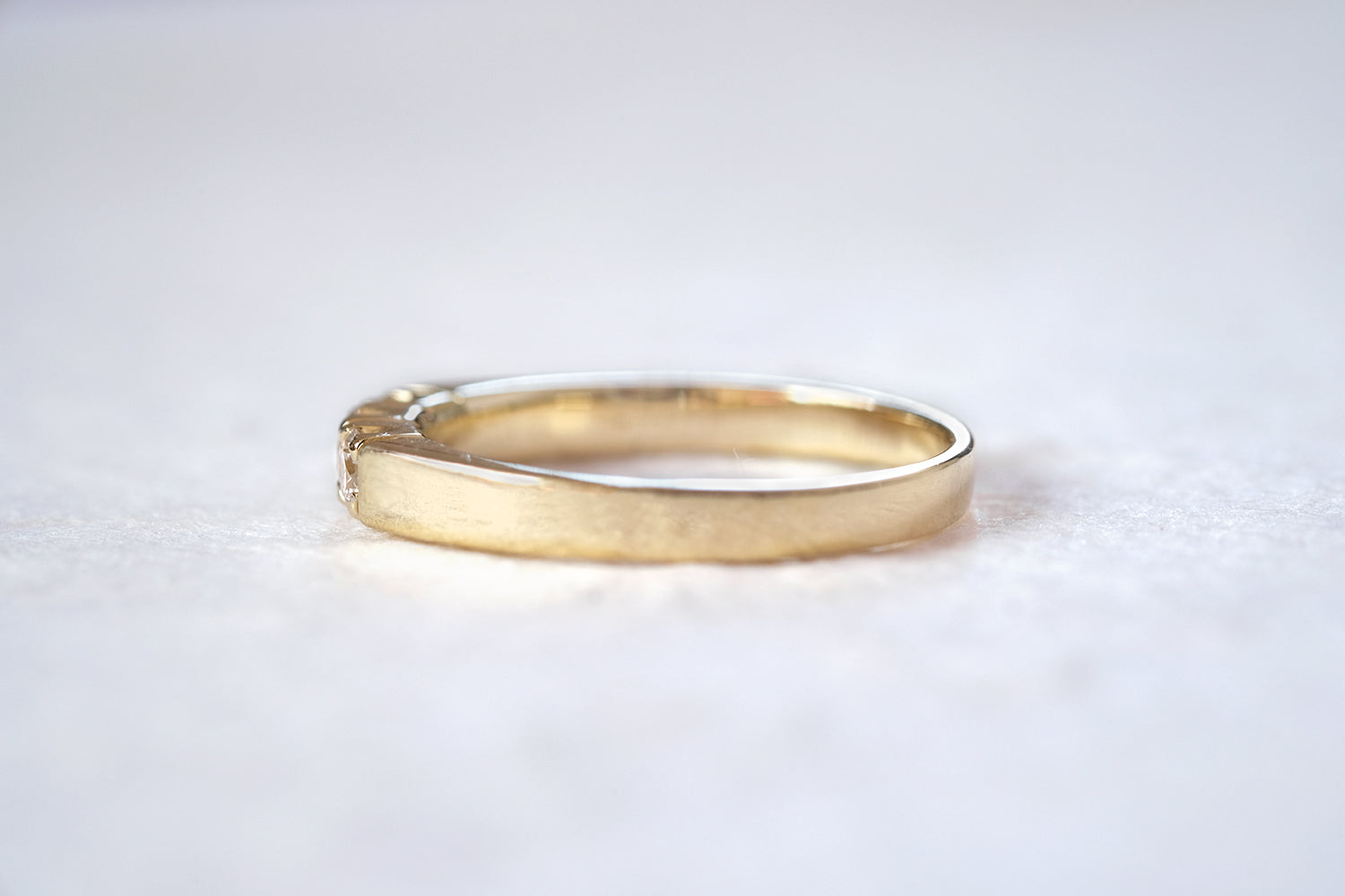 טבעת אירוסין זהב טרילוג'י