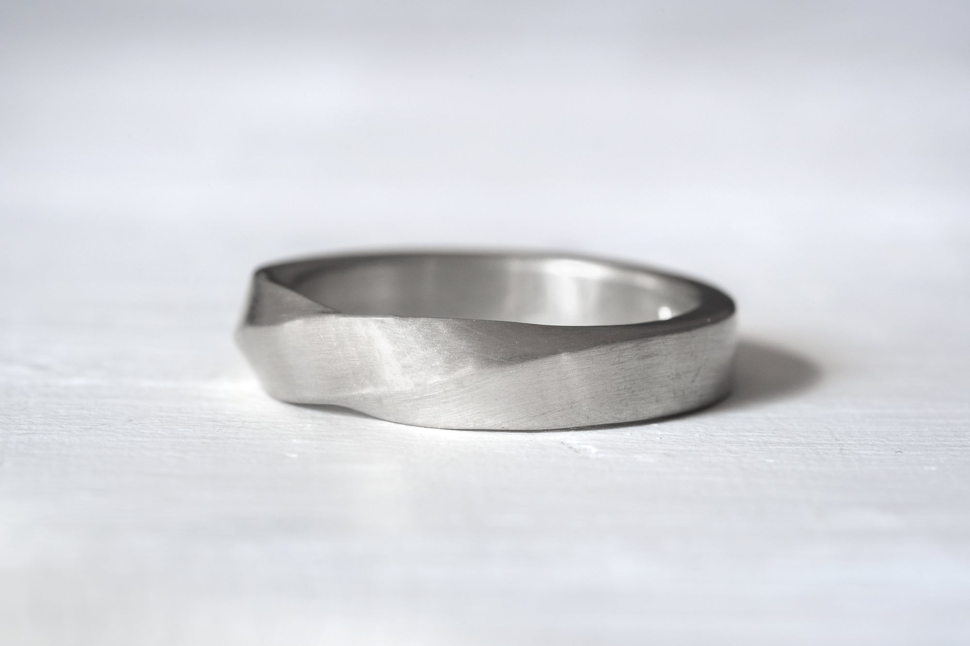 Mobius Gold Wedding Ring 4mm With A Matte Finish