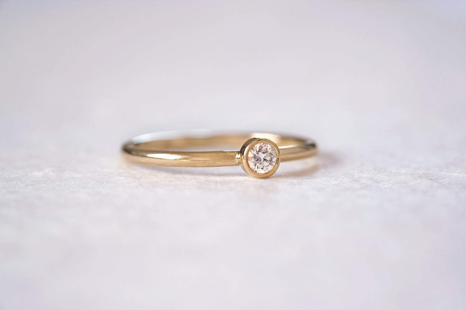 Engagement Gold Ring Set With A Single Diamond